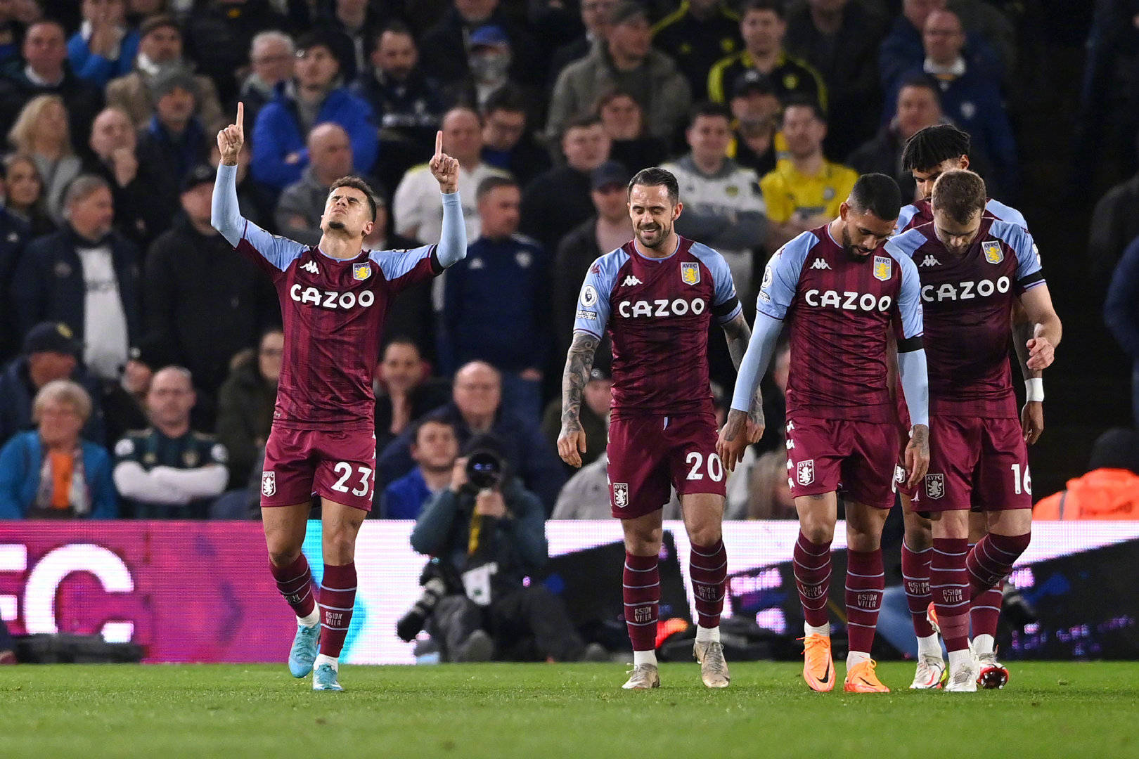 许多评论员 许多评论员